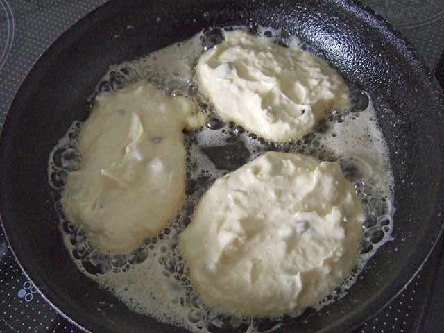 Sächsische Quarkkeulchen in Butter und Öl gebraten