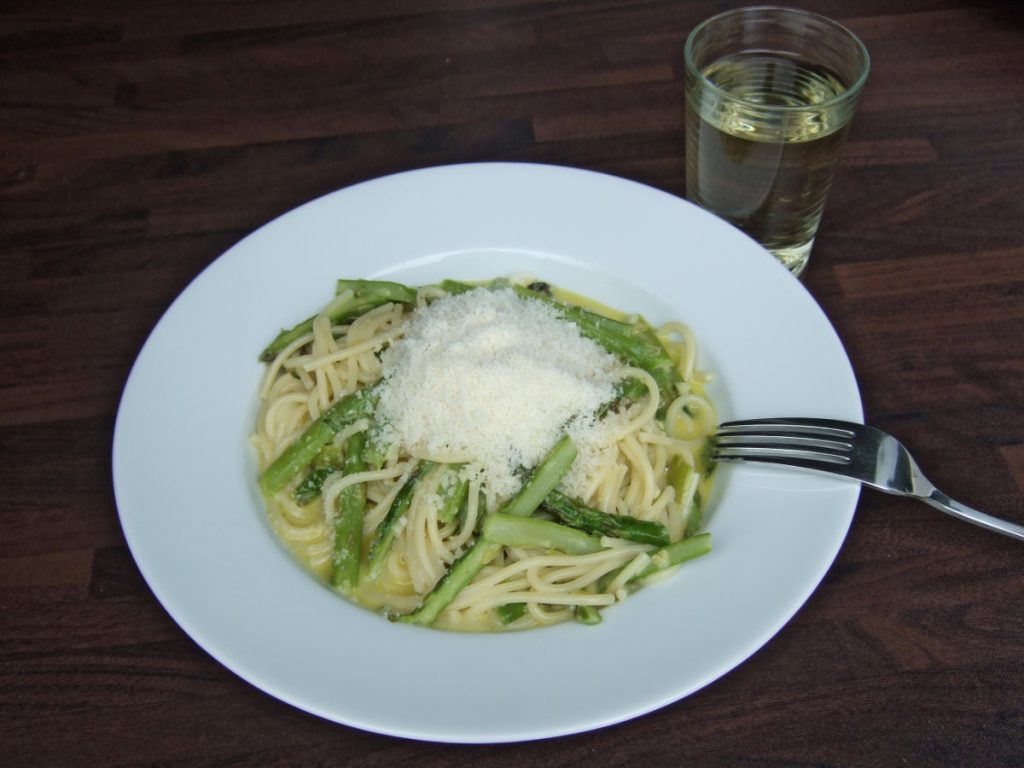 Rezept: Spargel-Zitronen-Carbonara - schmeckt Hier
